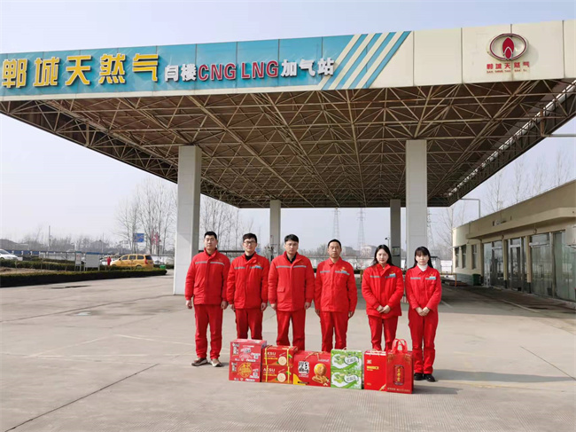 1644285997403813.jpg 1月30日 朱安成一行慰問2.jpg