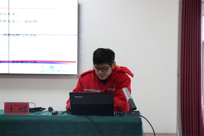 1702540978631843.jpg 4J0A1912.jpg