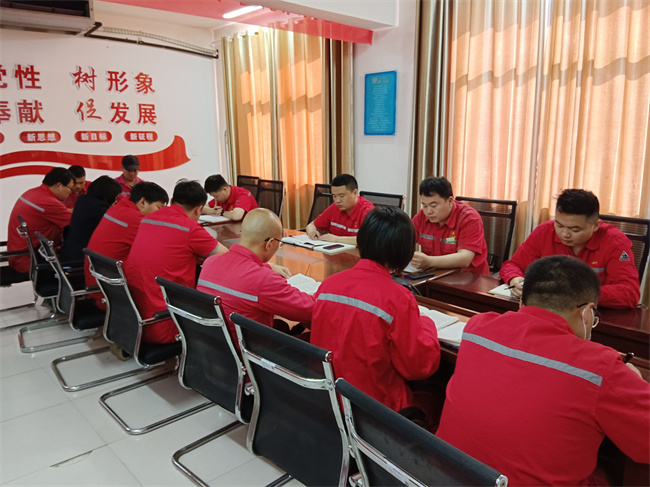 1716164261465335.jpg 56b887386cfaf21da60de4ea4cda1ec.jpg