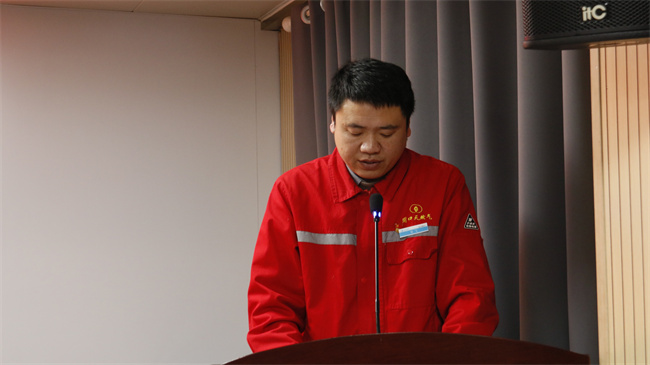 運(yùn)營(yíng)總監(jiān) 張飛.jpg